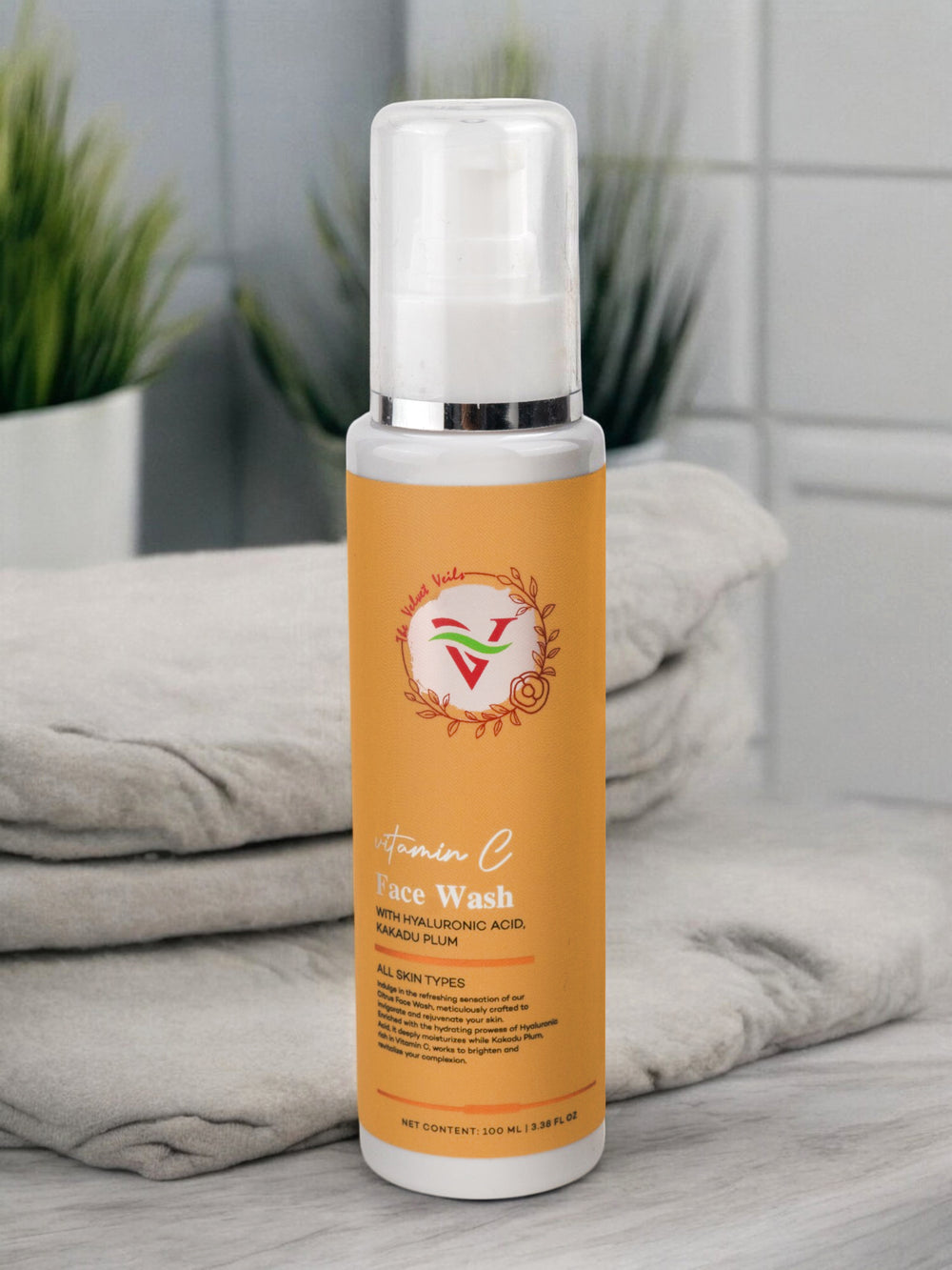 The Velvet Veils Vitamin C Face Wash - The Velvet Veils